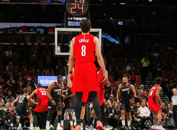 太强了，阿夫迪亚22中15高效爆砍41分7板12助2帽